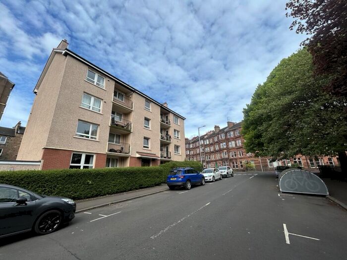 2 Bedroom Flat To Rent In Mingarry Street, North Kelvinside, G20