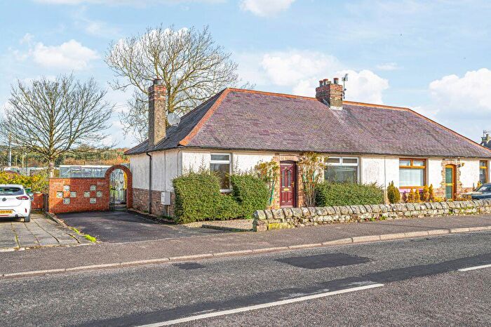 2 Bedroom Semi-Detached Bungalow For Sale In Stirling Road, Milnathort, KY13