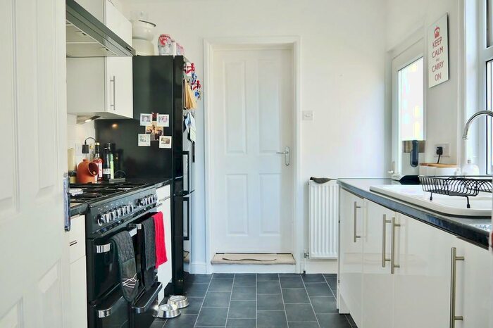 3 Bedroom Terraced House To Rent In Morrison Street, Rodbourne, Swindon, SN2