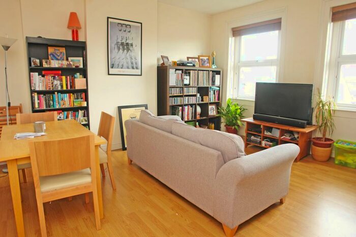 1 Bedroom Apartment To Rent In Solway Road, East Dulwich, London, SE22