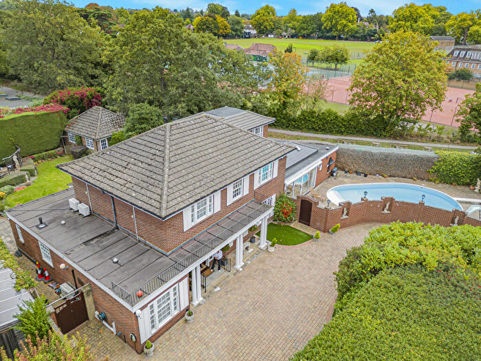 5 Bedroom Detached House For Sale In Beckenham Place Park, Beckenham, BR3