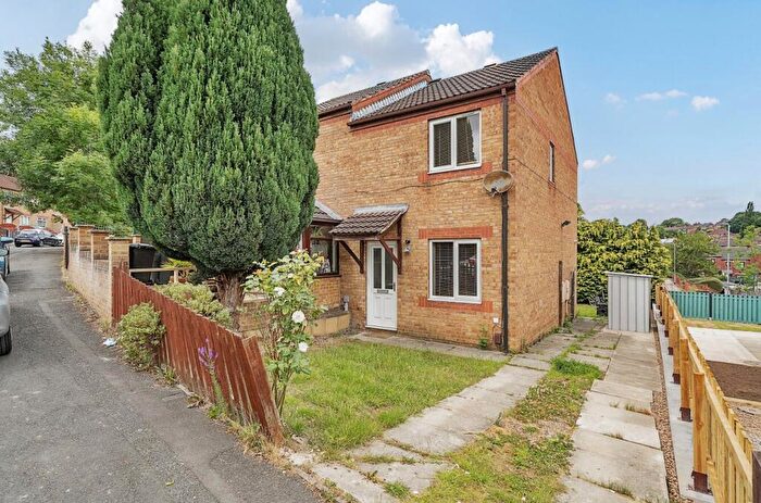 2 Bedroom House To Rent In Raynville Rise, Leeds, West Yorkshire, LS13