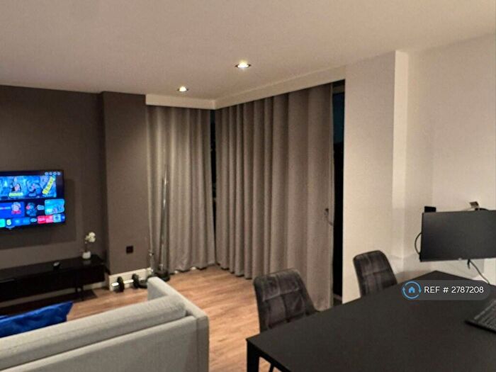 1 Bedroom Flat To Rent In Blackfriars Road, Salford, M3