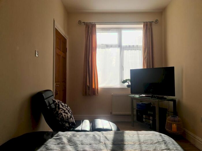 Studio To Rent In Warrington Road, Harrow, Greater London, HA1