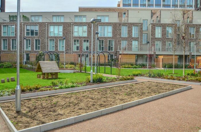 2 Bedroom Flat To Rent In Commodore House, Admiralty Avenue, E16