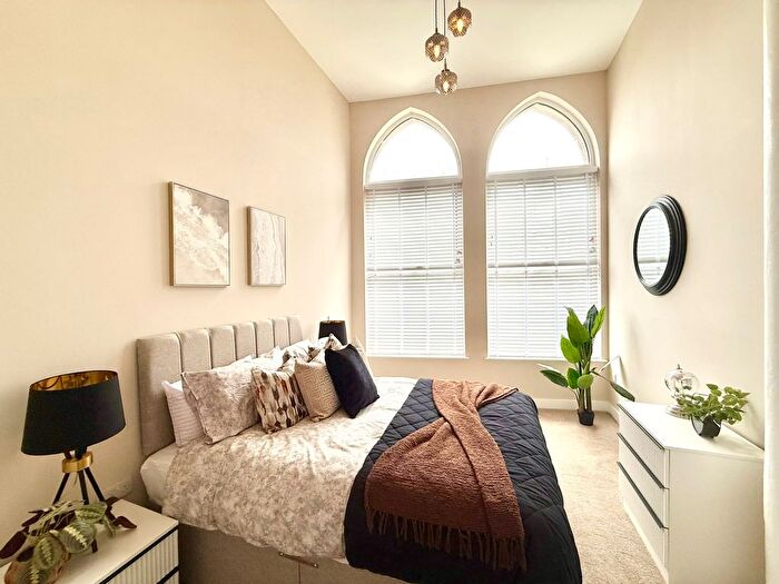 1 Bedroom Flat To Rent In - Mumps, Oldham, OL1