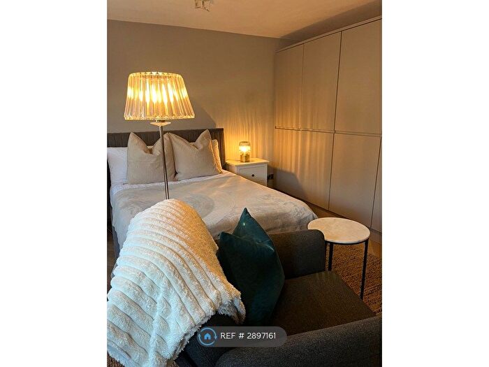 Studio To Rent In Studio, Brentwood, CM13