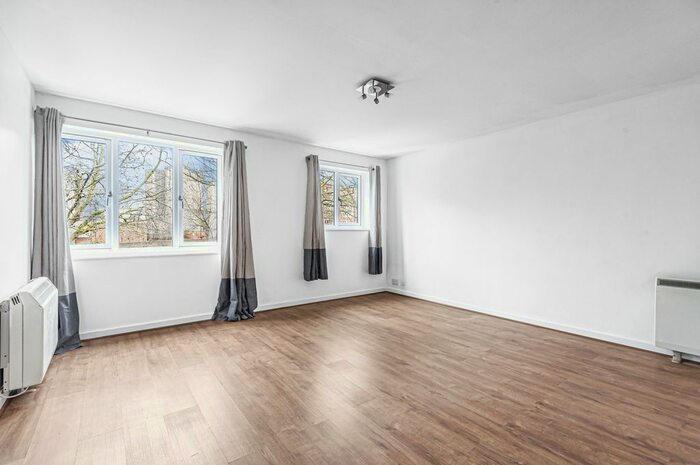 1 Bedroom Flat To Rent In Tower Gate, Pages Walk, SE1