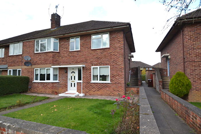 2 Bedroom Flat To Rent In Carey Drive, Corby, NN17