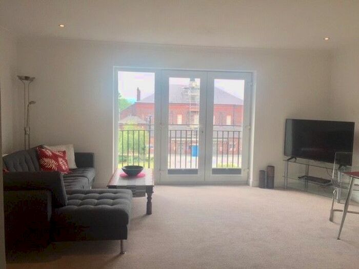 1 Bedroom Flat To Rent In Palmyra Square North, Warrington, WA1
