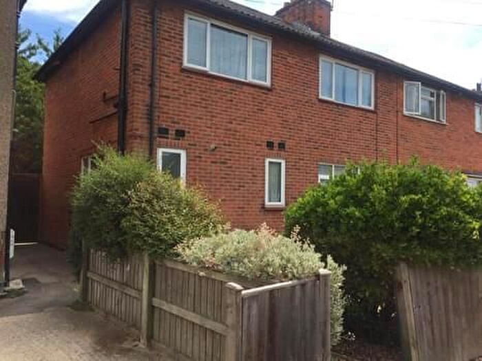 4 Bedroom Detached House To Rent In Gaysham Avenue, Ilford, IG2