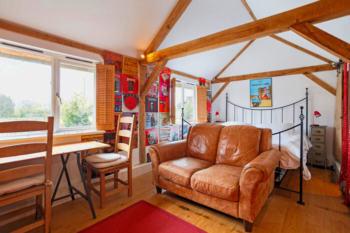 4 Bedroom Detached House For Sale In Prestwick Lane, Chiddingfold, GU8