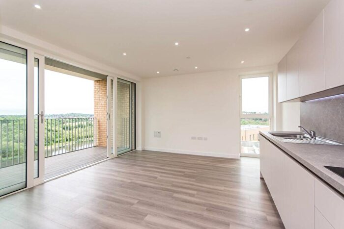 2 Bedroom Flat For Sale In Moorhen Drive, Hendon, London, NW9