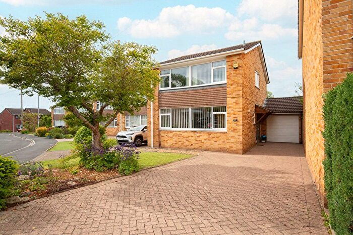 3 Bedroom Link Detached House For Sale In Charlton Mead Drive, Bristol, BS10