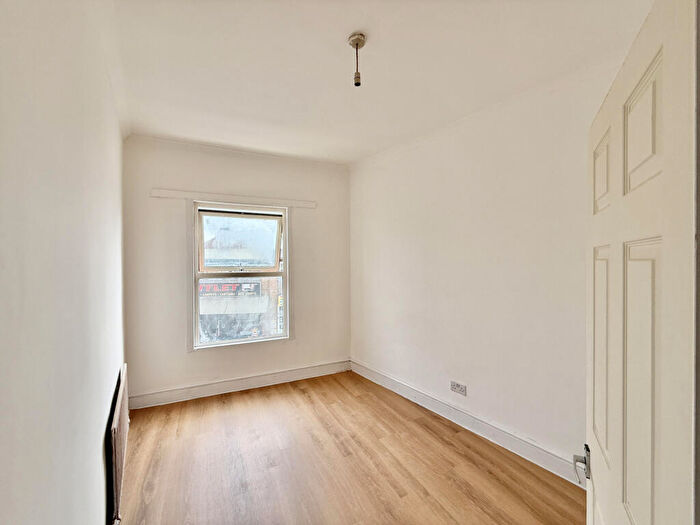 5 Bedroom Flat To Rent In Normanton Road, Derby, DE23