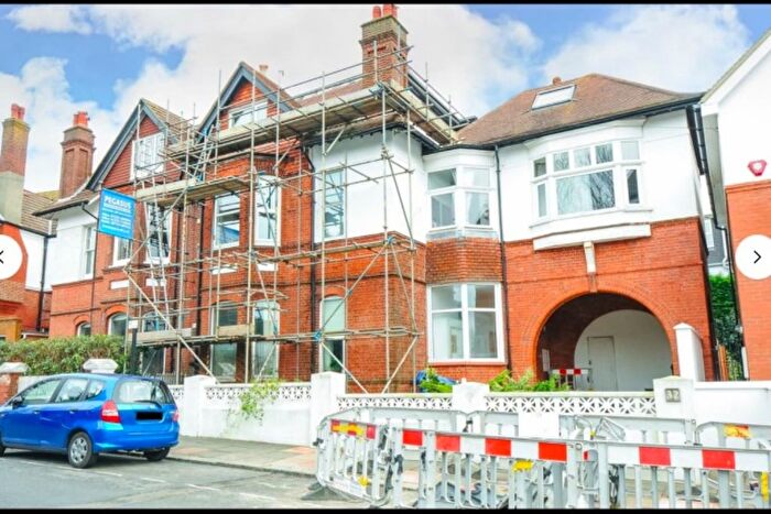 1 Bedroom Flat To Rent In Chatsworth Road, Brighton, BN1