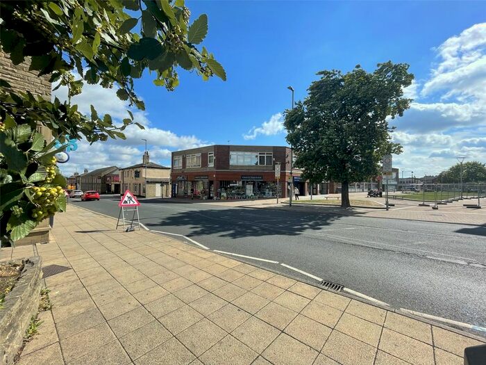 1 Bedroom Flat To Rent In Seemore Shopping Centre, Ossett, Wakefield, WF5