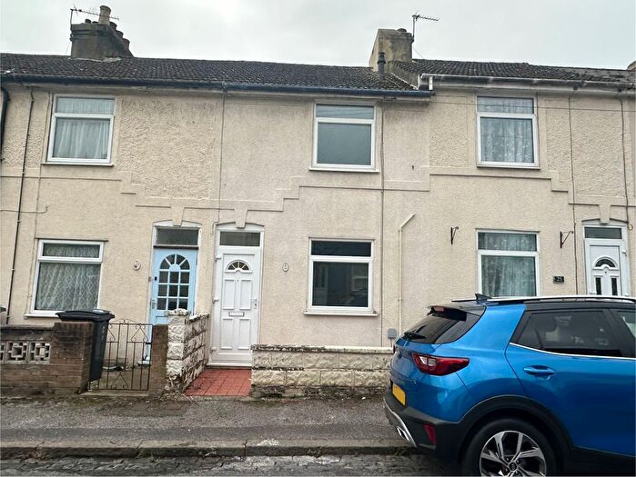 3 Bedroom Property To Rent In Lowther Road, Dover, CT17