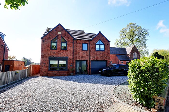5 Bedroom Detached House For Sale In Wrawby Road, Brigg, DN20