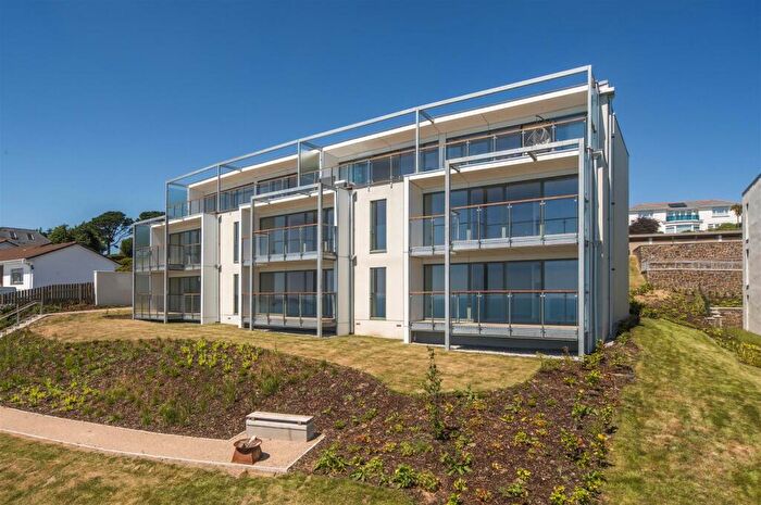 2 Bedroom Apartment To Rent In Sea Road, Carlyon Bay, St Austell, Cornwall, PL25