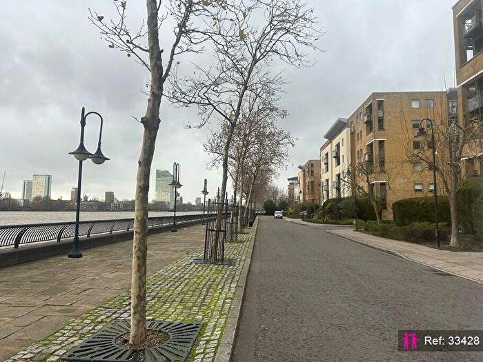 2 Bedroom Apartment For Sale In Maritime Quay, London, E14