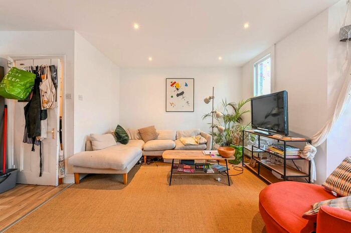 3 Bedroom Terraced House To Rent In Clapton, Clapton, London, E5