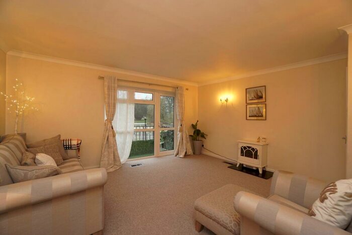 2 Bedroom Apartment To Rent In Ladies Spring Grove, Sheffield, S17