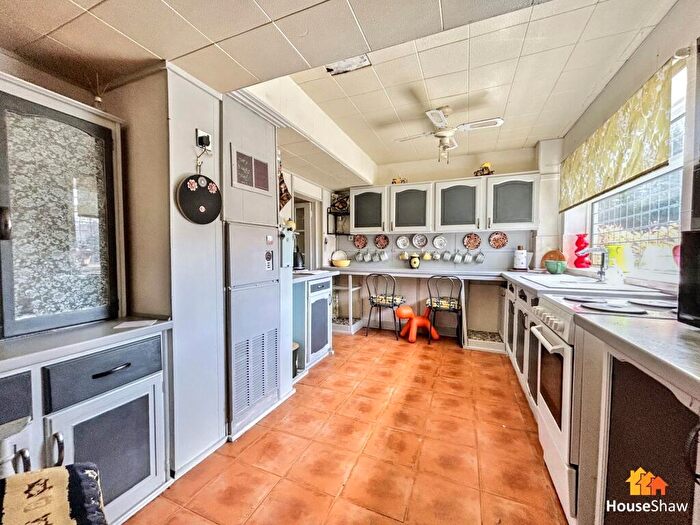 3 Bedroom Detached House For Sale In Icknield Close, Wendover, HP22