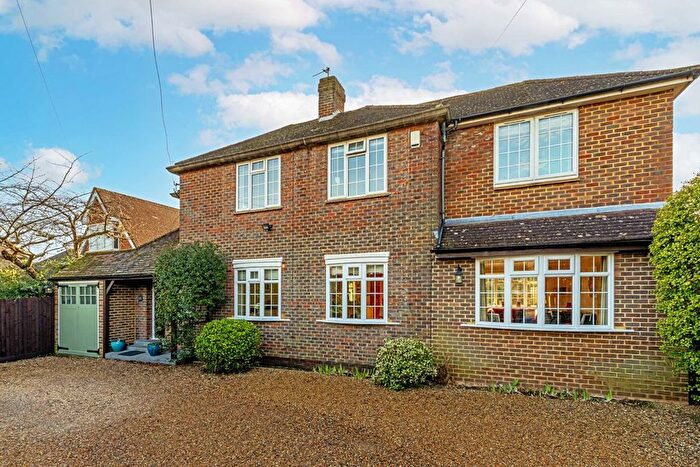 5 Bedroom Detached House For Sale In Manor Lane, Lower Sunbury, TW16