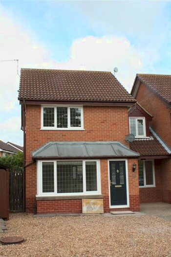 3 Bedroom Link Detached House To Rent In Wertheim Way, Huntingdon, PE29