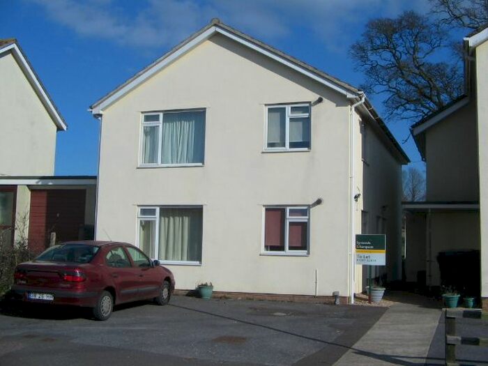 2 Bedroom Flat To Rent In Lyme Close, Axminster, Devon, EX13