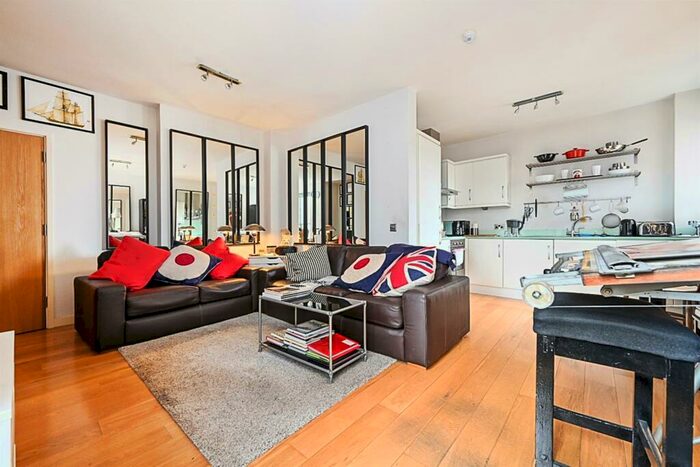 1 Bedroom Flat To Rent In Queens Road, Brighton, BN1