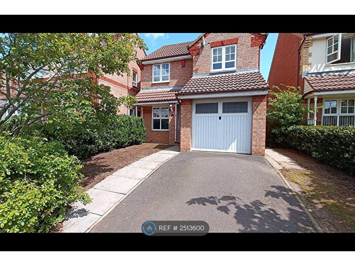 3 Bedroom Detached House To Rent In Wardle Place, Oldbrook, Milton Keynes, MK6