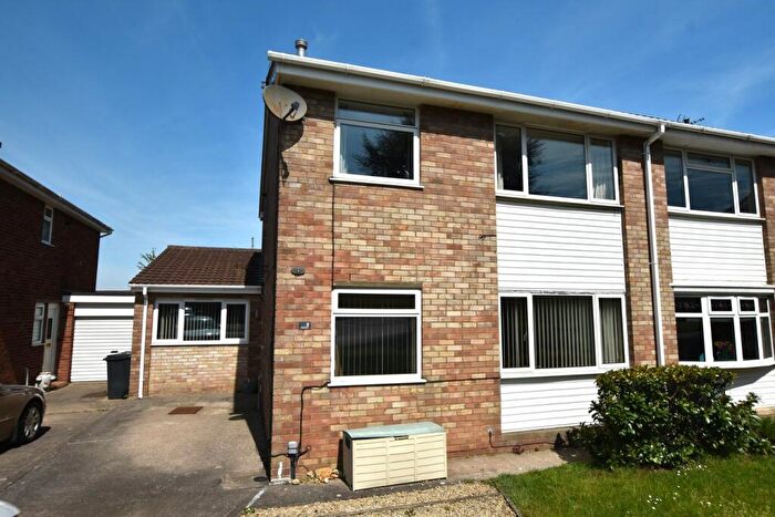 4 Bedroom Semi-Detached House For Sale In Trinity Road, Nailsea, BS48