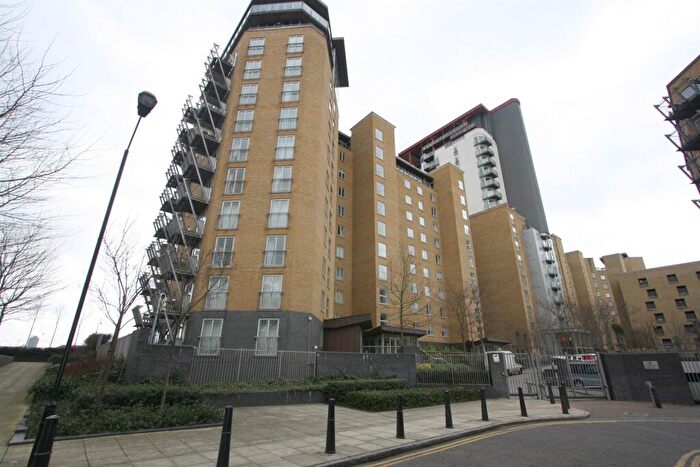 2 Bedroom Flat To Rent In Naxos Building, Hutchings Street, E14