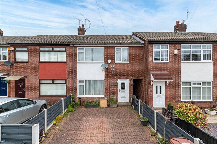 3 Bedroom Town House For Sale In Wesley Close, Leeds, West Yorkshire, LS11