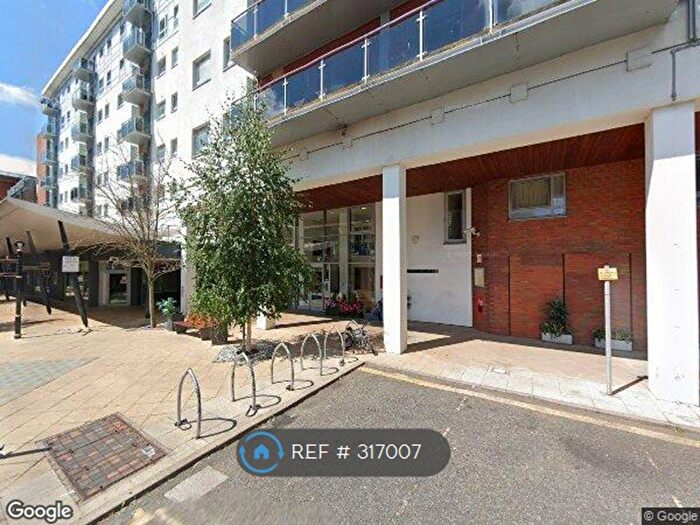 2 Bedroom Flat To Rent In Becket House, Brentwood, CM14
