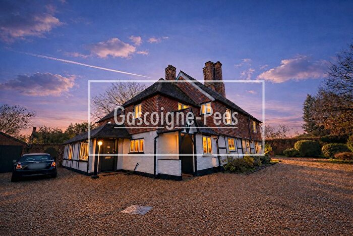 3 Bedroom Property To Rent In London Road, Guildford, GU4