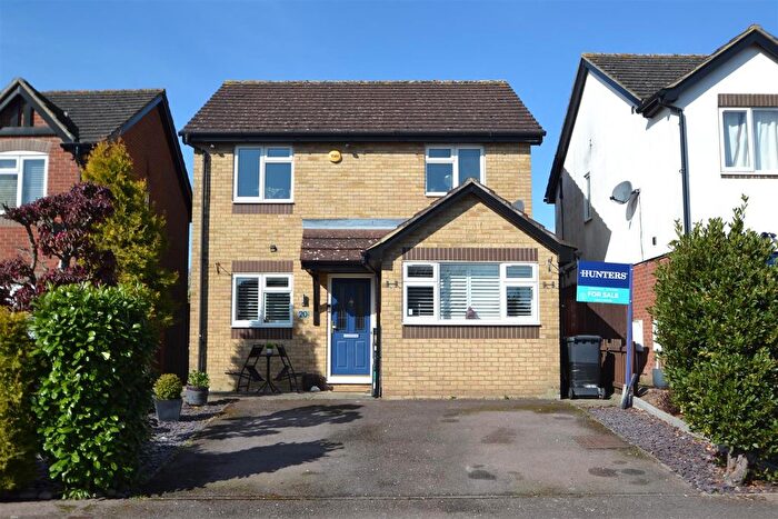 3 Bedroom Detached House For Sale In Meadow View, Buntingford, SG9