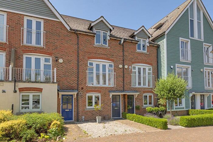 3 Bedroom Terraced House For Sale In The Lakes, Larkfield, Kent, ME20