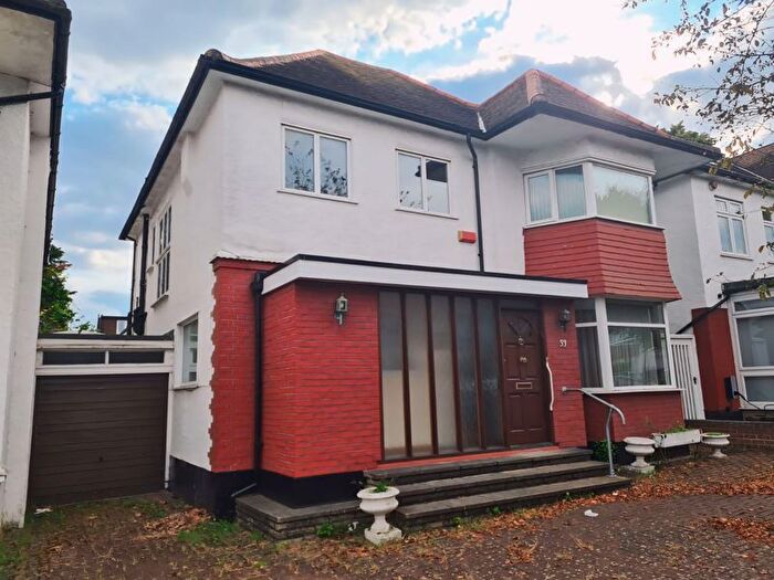 4 Bedroom Detached House For Sale In Mayfield Gardens, Hendon, London, NW4