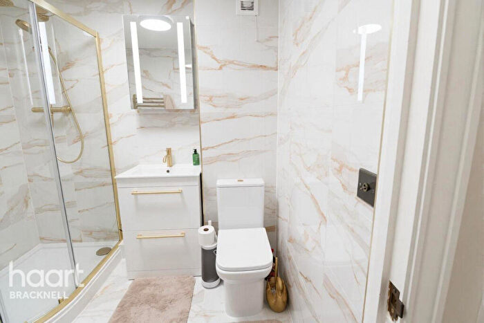 1 Bedroom Apartment For Sale In Burleigh Road, Ascot, SL5