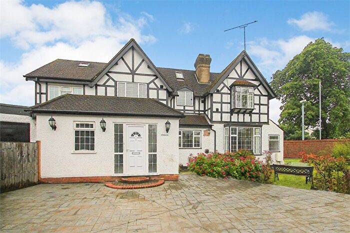 5 Bedroom Detached House To Rent In Ditton Road, Datchet, SL3