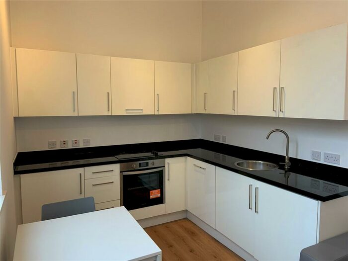 Flat To Rent In Town Hall, Bexley Square, Salford, Manchester, M3