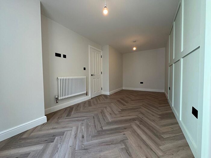 1 Bedroom Flat To Rent In Burlington Place, Eastbourne, BN21