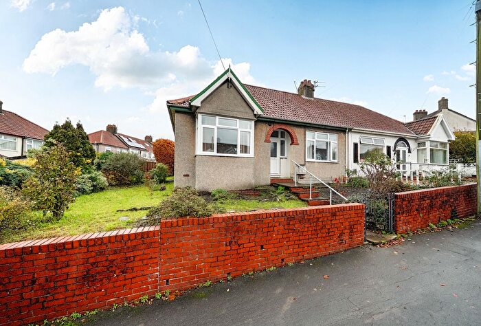 2 Bedroom Bungalow For Sale In Forest Road, Kingswood, Bristol, Gloucestershire, BS15