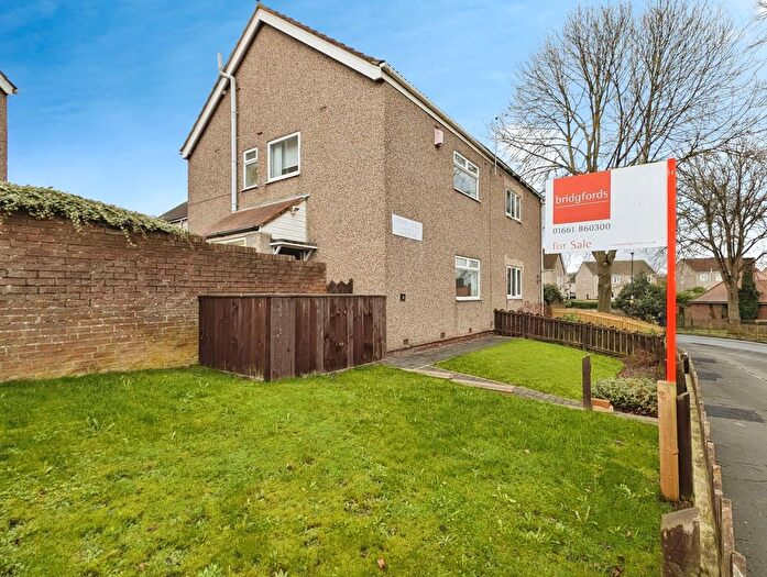 3 Bedroom Semi Detached House For Sale In Appian Place, Newcastle Upon Tyne, Tyne And Wear, NE15