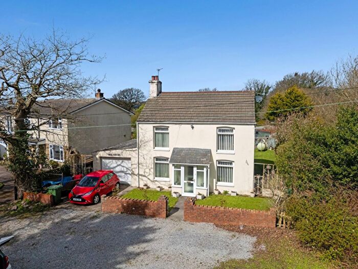 3 Bedroom Detached House For Sale In The Meadow, Llanharry, CF72