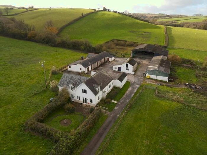 8 Bedroom Property For Sale In Horse Pool Road, Laugharne, Carmarthen Dwellings, SA33
