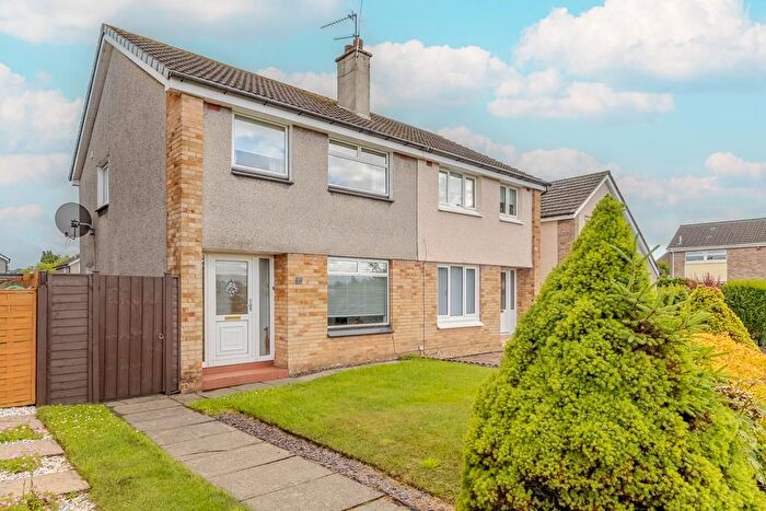 3 Bedroom Semi-Detached House For Sale In Islay Road, Kirkintilloch, Kirkintilloch, G66